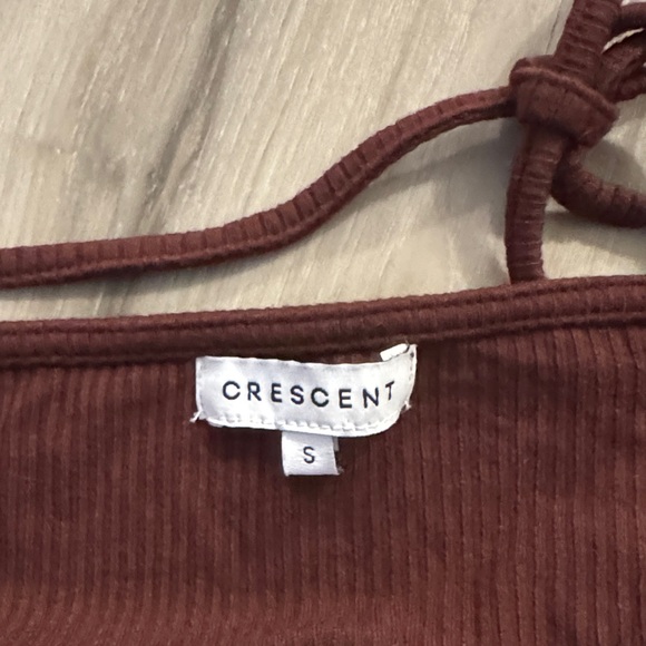 Elegant Brown Cut-Out Dress - Picture 5 of 5